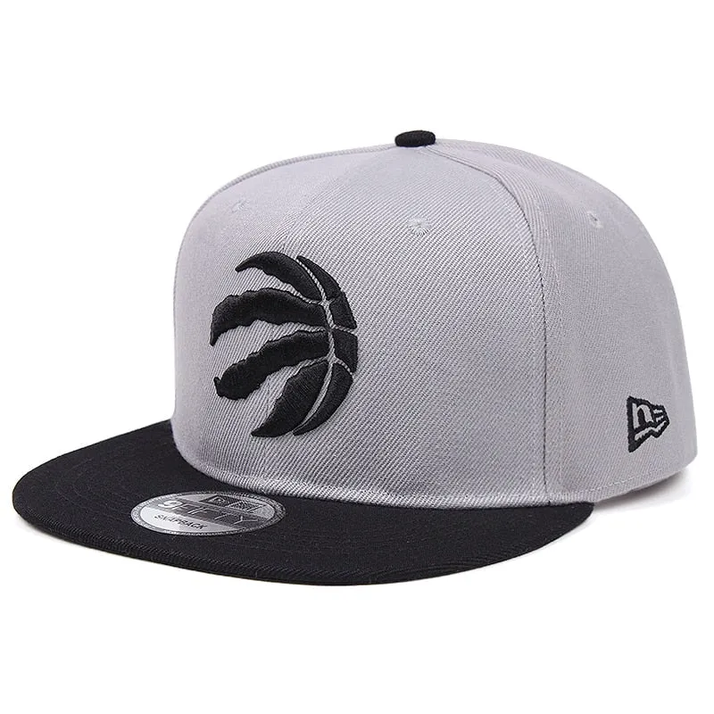 Akimbo Snapback