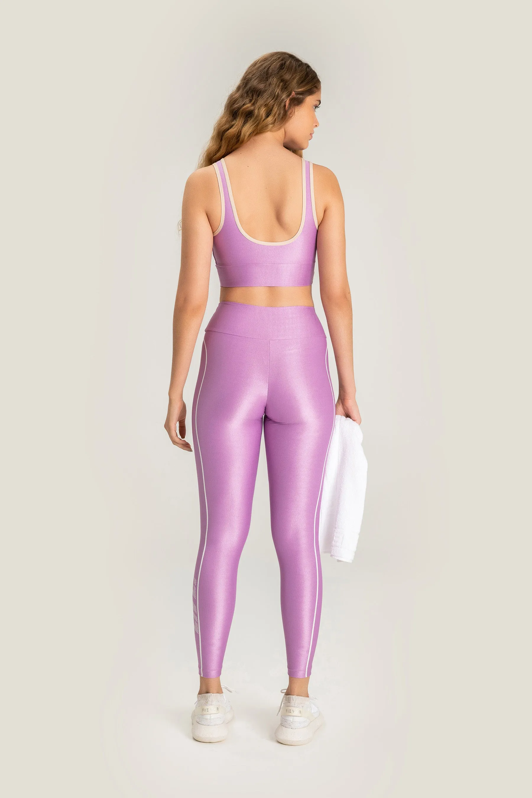 Essential LIVE! Line Legging