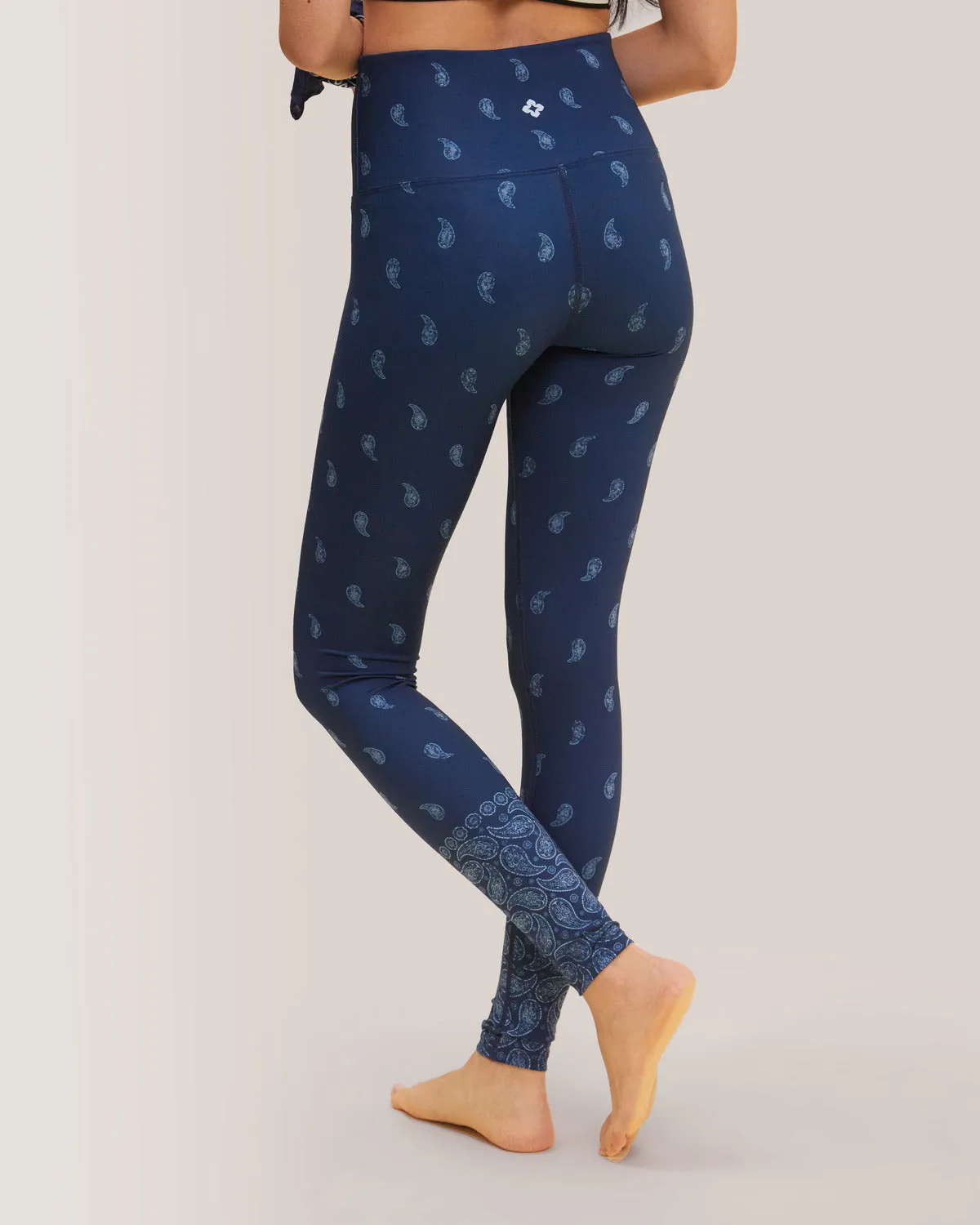 Reversible Ultralight High-Rise Legging - Bandana
